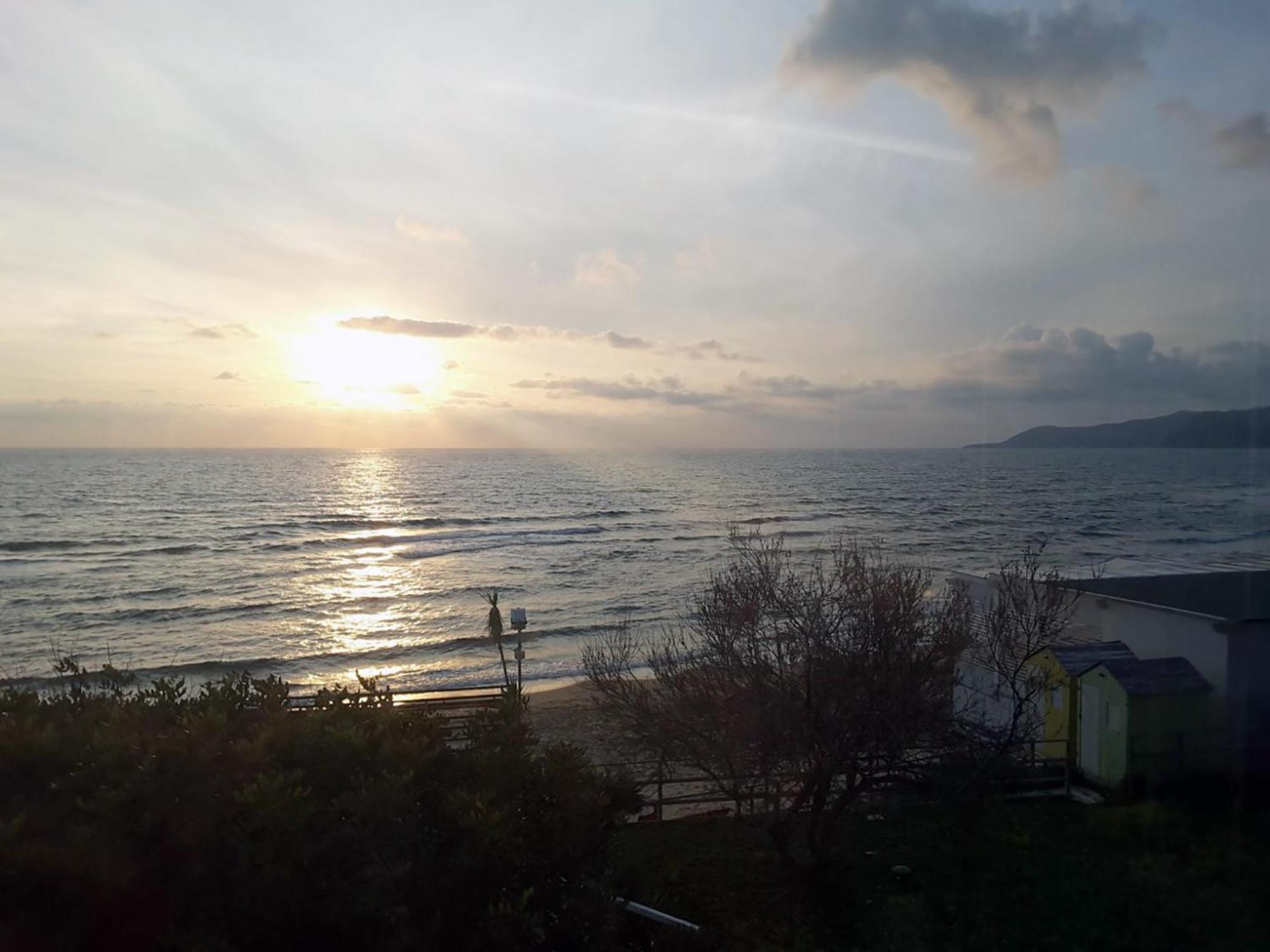 Hotel Il Faro Acciaroli Esterno foto